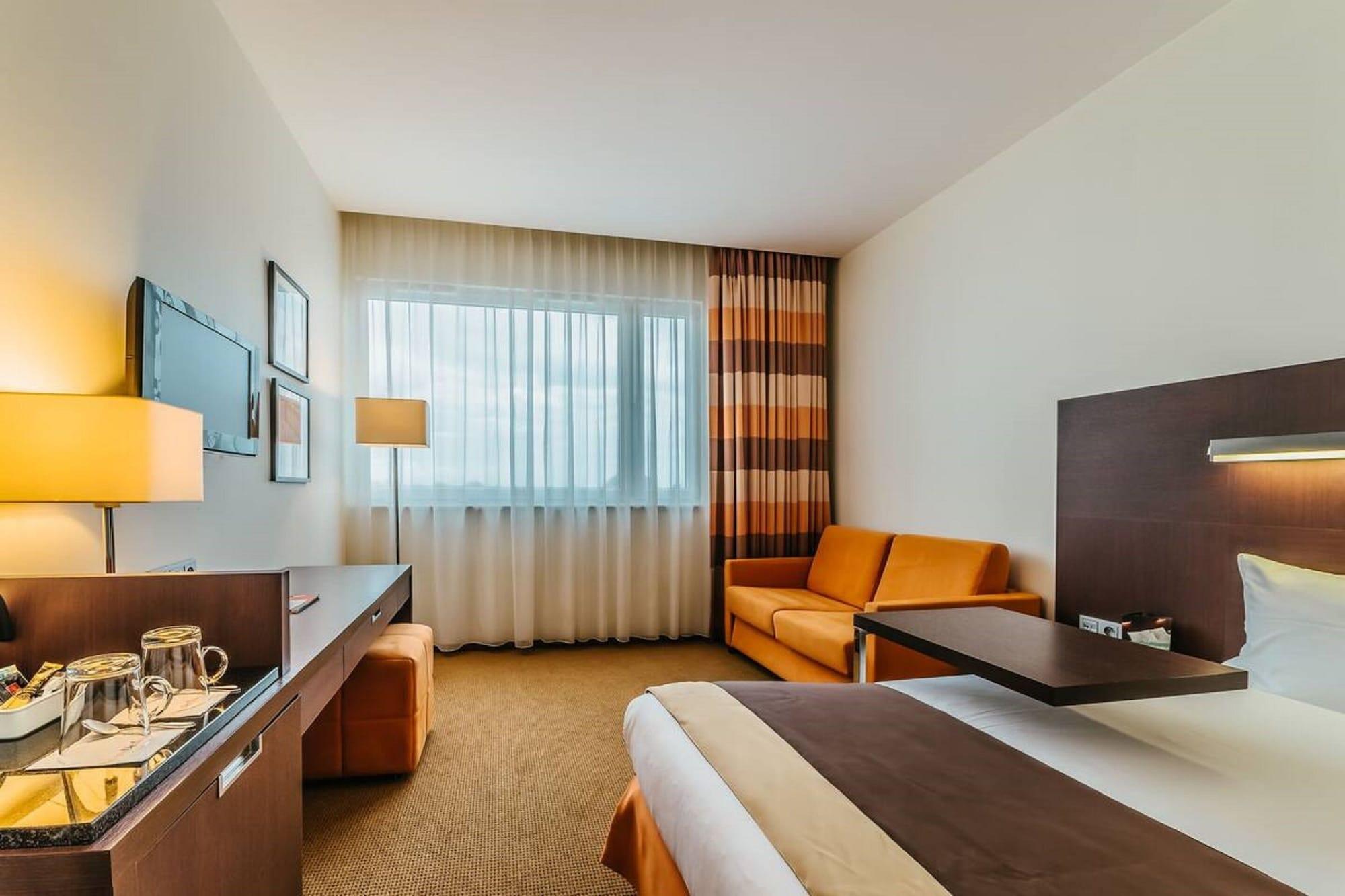 Desilva Warszawa Piaseczno Hotel เพียเซตชโน ภายนอก รูปภาพ
