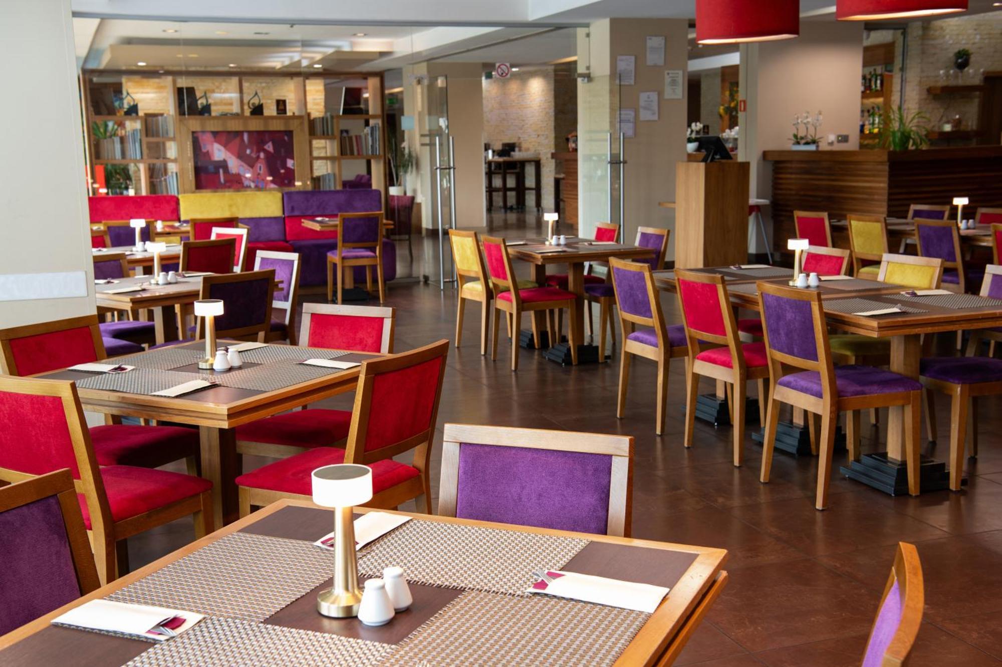 Desilva Warszawa Piaseczno Hotel เพียเซตชโน ภายนอก รูปภาพ
