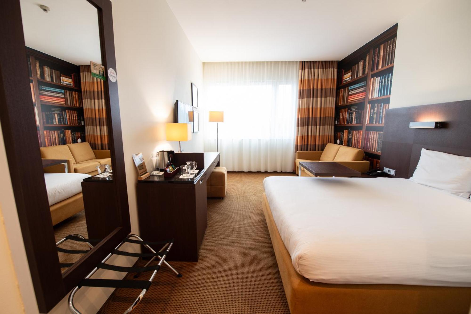 Desilva Warszawa Piaseczno Hotel เพียเซตชโน ภายนอก รูปภาพ
