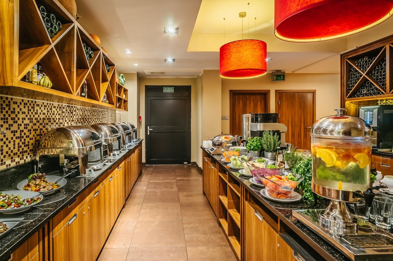 Desilva Warszawa Piaseczno Hotel เพียเซตชโน ภายนอก รูปภาพ